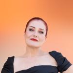 artist image candan ercetin Sensizlik Melek